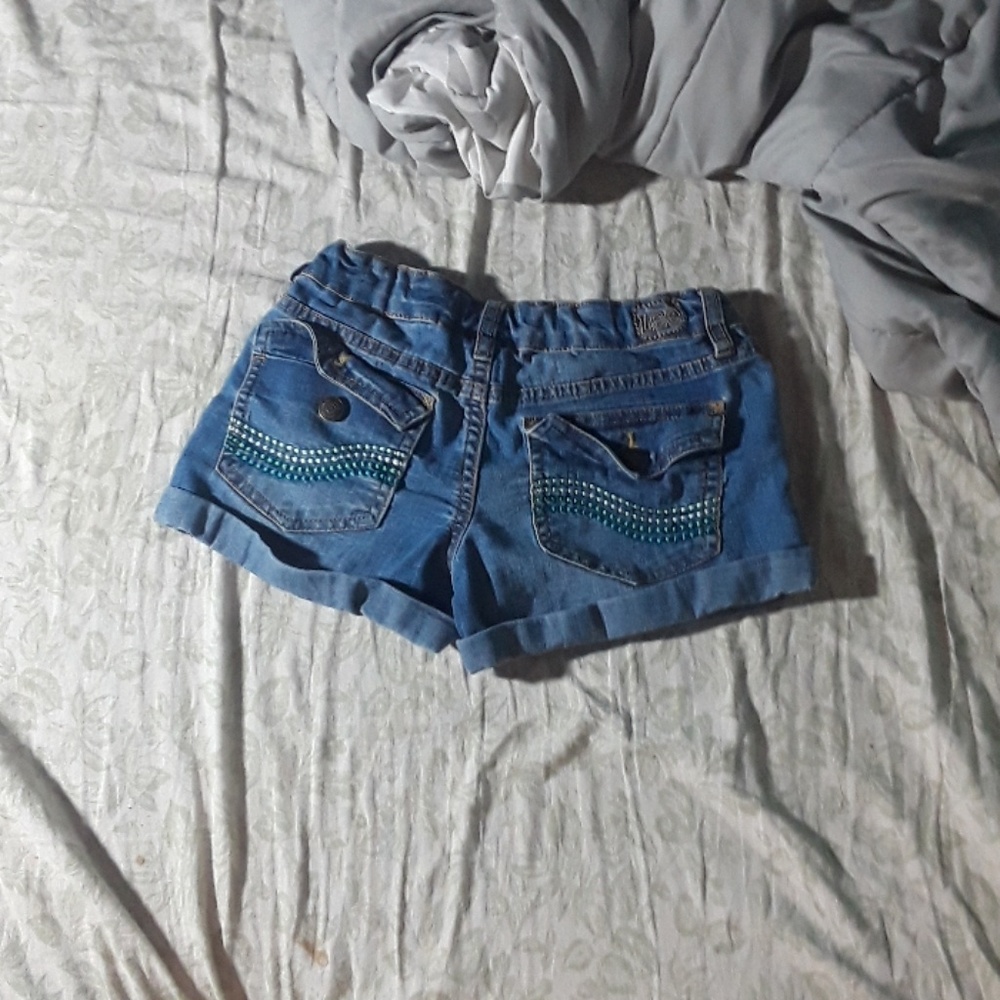 Shorts - Picture 2 of 2